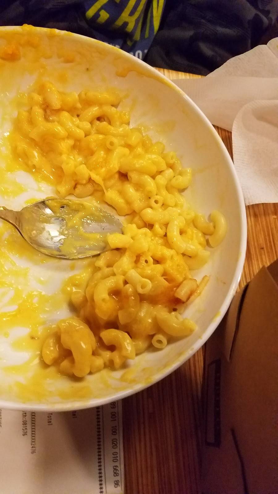 Noodles and Company | restaurant | 2110 SW Wanamaker Rd, Topeka, KS 66614, USA | 7852712317 OR +1 785-271-2317