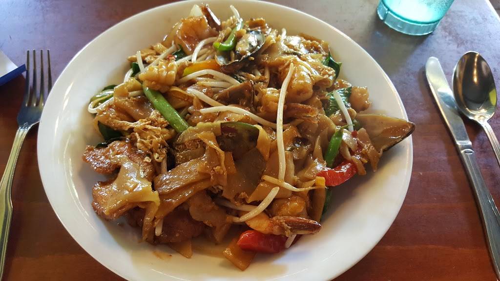 Bangkok@12 Thai | restaurant | 900 12th St, Sacramento, CA 95814, USA | 9164435588 OR +1 916-443-5588