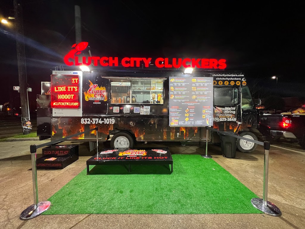 Clutch City Cluckers | meal takeaway | 9598 S Main St, Houston, TX 77025, USA | 8323741019 OR +1 832-374-1019