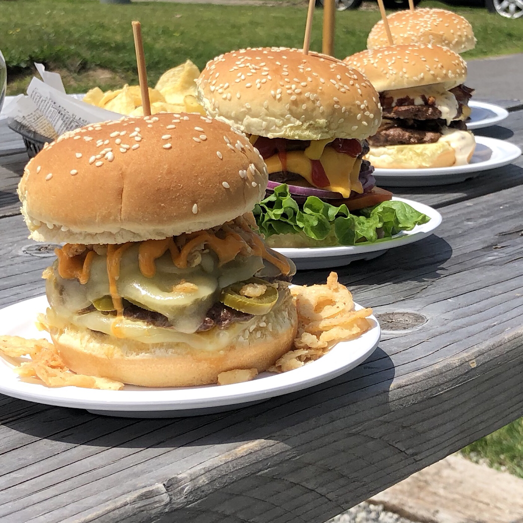 The Maine Beer Cafe | restaurant | 439 US-1 #1, Kittery, ME 03904, USA | 2074755655 OR +1 207-475-5655