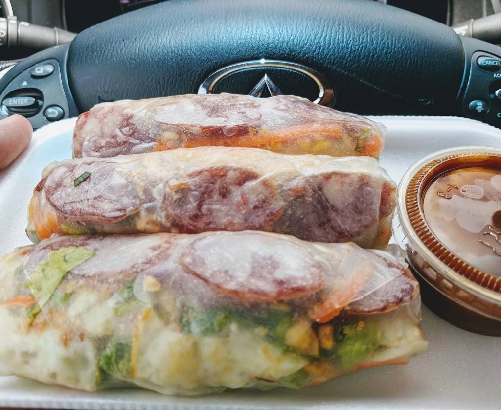 Oui Banh Mi | restaurant | 1601 Richmond Ave, Houston, TX 77006, USA | 8328315172 OR +1 832-831-5172