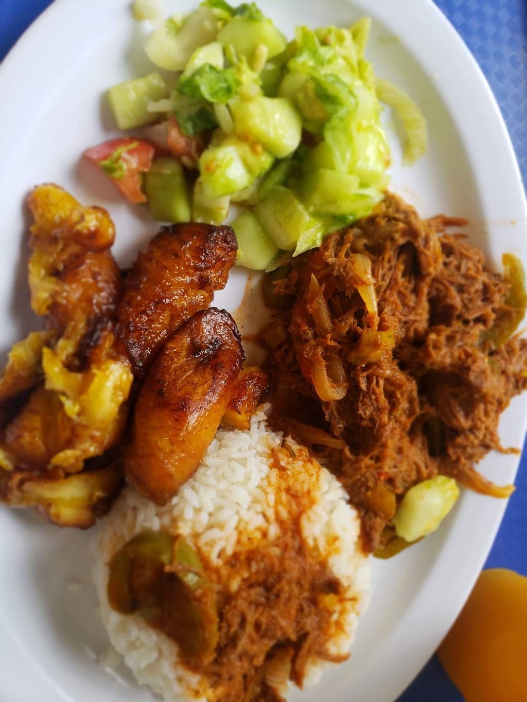 Merengue Cafe | restaurant | 654 W Iris Dr, Nashville, TN 37204, USA | 6159153642 OR +1 615-915-3642