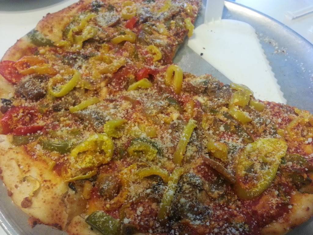 Uptown Pizza Shops | restaurant | 2940 Belmont Ave, Youngstown, OH 44505, USA | 3307596907 OR +1 330-759-6907