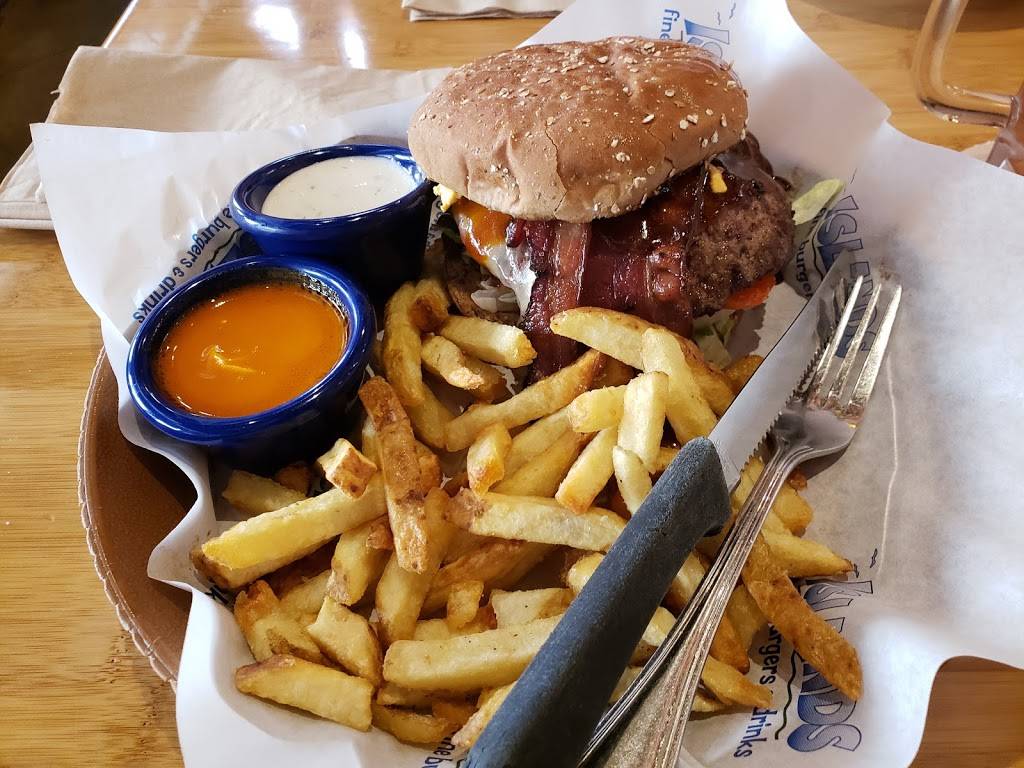 Islands Restaurant Mission Valley | restaurant | 2441 Fenton Pkwy, San Diego, CA 92108, USA | 6196402727 OR +1 619-640-2727