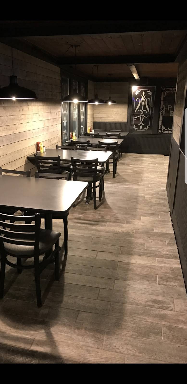 Thompson Bar & Grill | restaurant | 10655 W Michigan Ave, Saline, MI 48176, USA | 7349222327 OR +1 734-922-2327