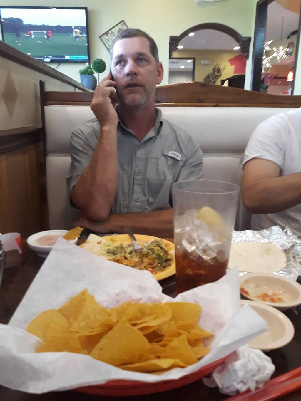 Andrey Pizza And Grill | restaurant | 303 Bancario, Marion, AR 72364, USA | 8707393788 OR +1 870-739-3788