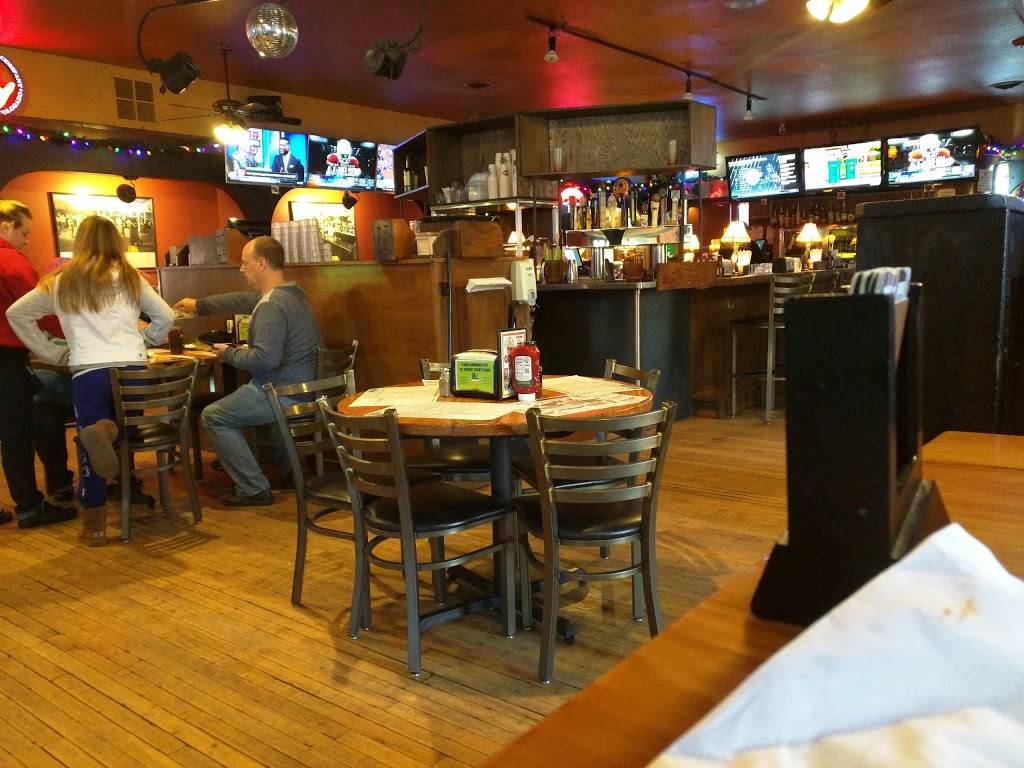 Winking Lizard Tavern | restaurant | 1615 Main St, Peninsula, OH 44264, USA | 3304671002 OR +1 330-467-1002