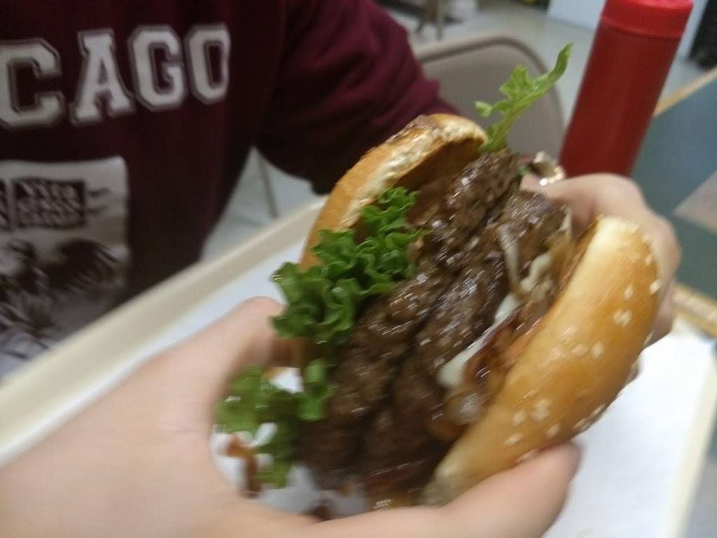 Small Burger | restaurant | 1820 W 18th St, Chicago, IL 60608, USA | 3122264680 OR +1 312-226-4680