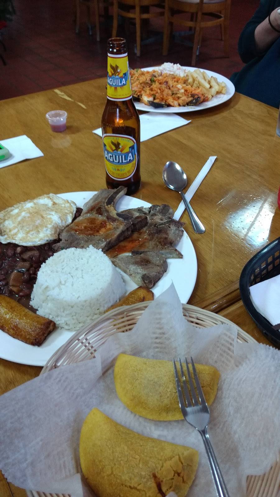 Su Casa Colombia Bar Restaurant | restaurant | 112 E Blackwell St, Dover, NJ 07801, USA | 9736209505 OR +1 973-620-9505