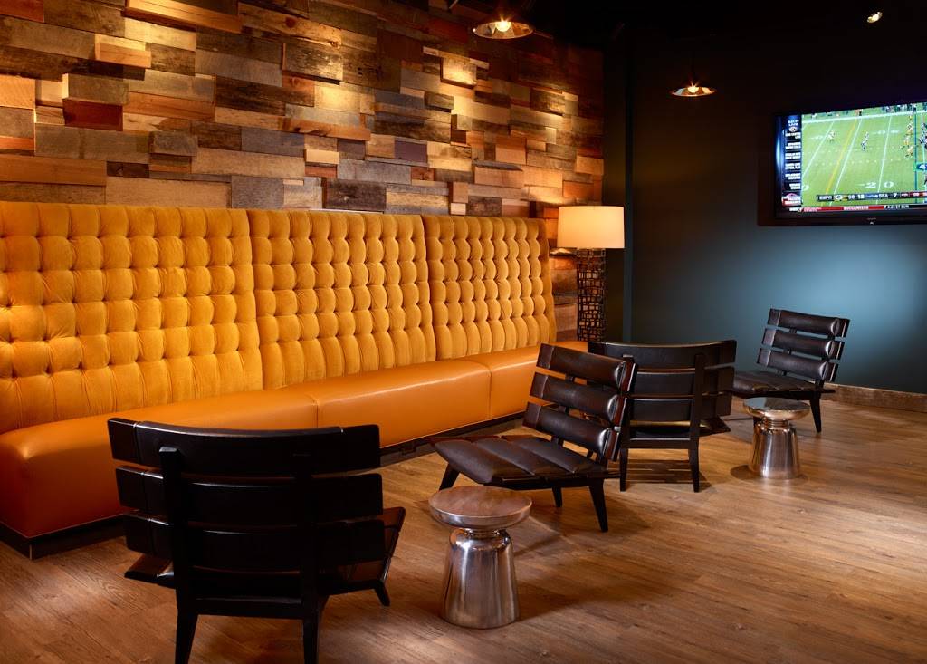 Severin Bar | restaurant | 40 W Jackson Pl, Indianapolis, IN 46225, USA | 3176875190 OR +1 317-687-5190