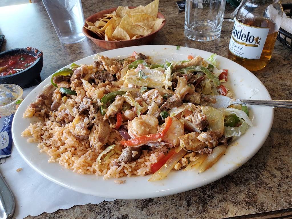 La Fountain Méxican Restaurant on 56th West | restaurant | 2836 S 5600 W #4, West Valley City, UT 84120, USA | 8019554420 OR +1 801-955-4420