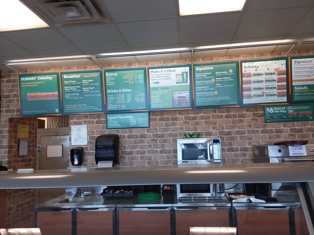 Subway Restaurants | restaurant | 3604 Robert C Byrd Dr, Beckley, WV 25801, USA | 3049292443 OR +1 304-929-2443