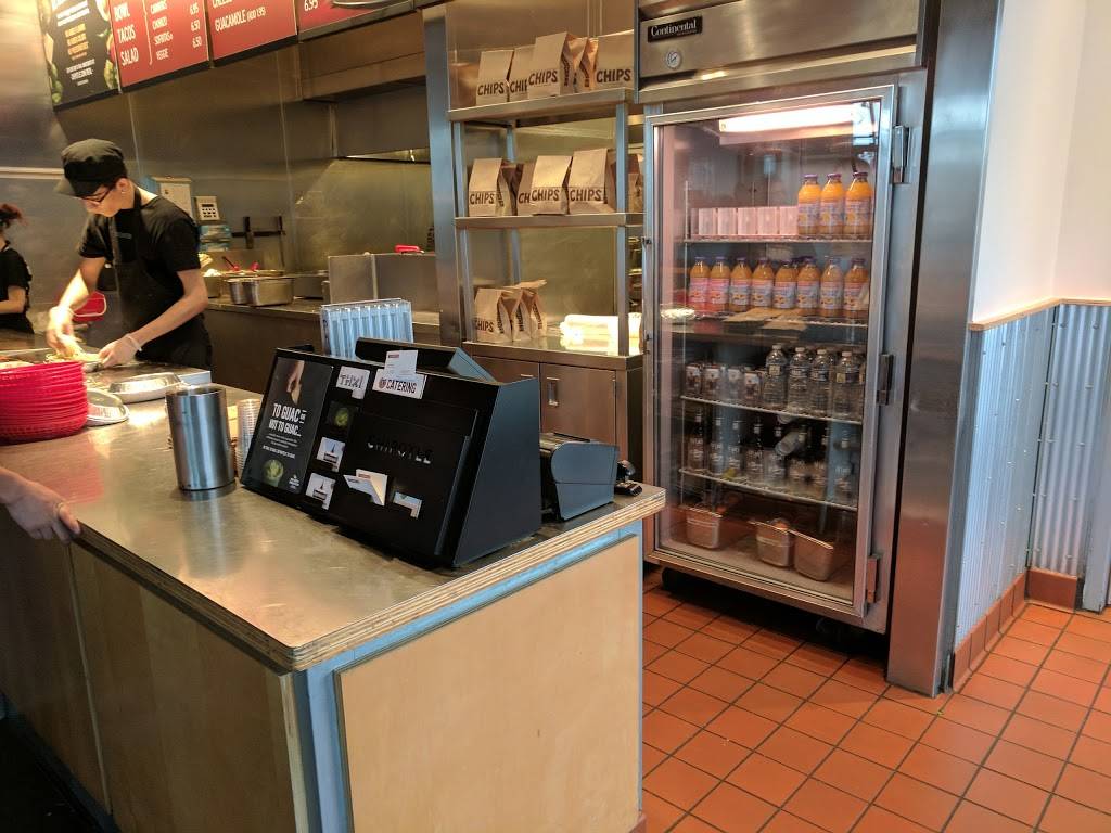 Chipotle Mexican Grill | restaurant | 17999 Bagley Rd, Middleburg Heights, OH 44130, USA | 4402435041 OR +1 440-243-5041