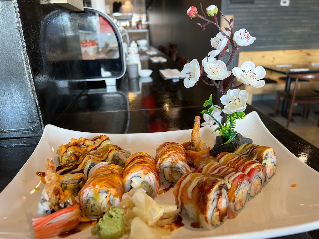 Sushi U | restaurant | 5899 Northwest Hwy Unit A, Crystal Lake, IL 60014, USA | 8158936338 OR +1 815-893-6338