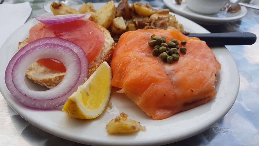 Bagel Etc | restaurant | 4320 Boul St-Laurent, Montréal, QC H2W 1Z3, Canada | 5148459462 OR +1 514-845-9462