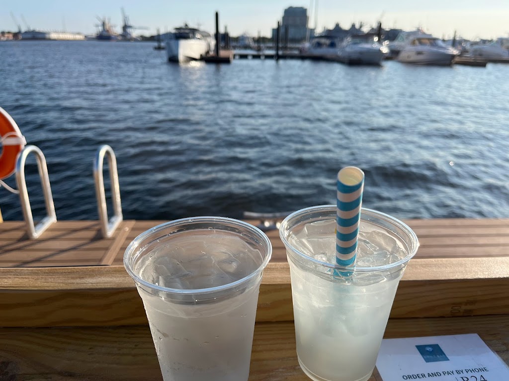 Drift Bar | restaurant | 2780 Lighthouse Point E, Baltimore, MD 21224, USA | 4438154901 OR +1 443-815-4901