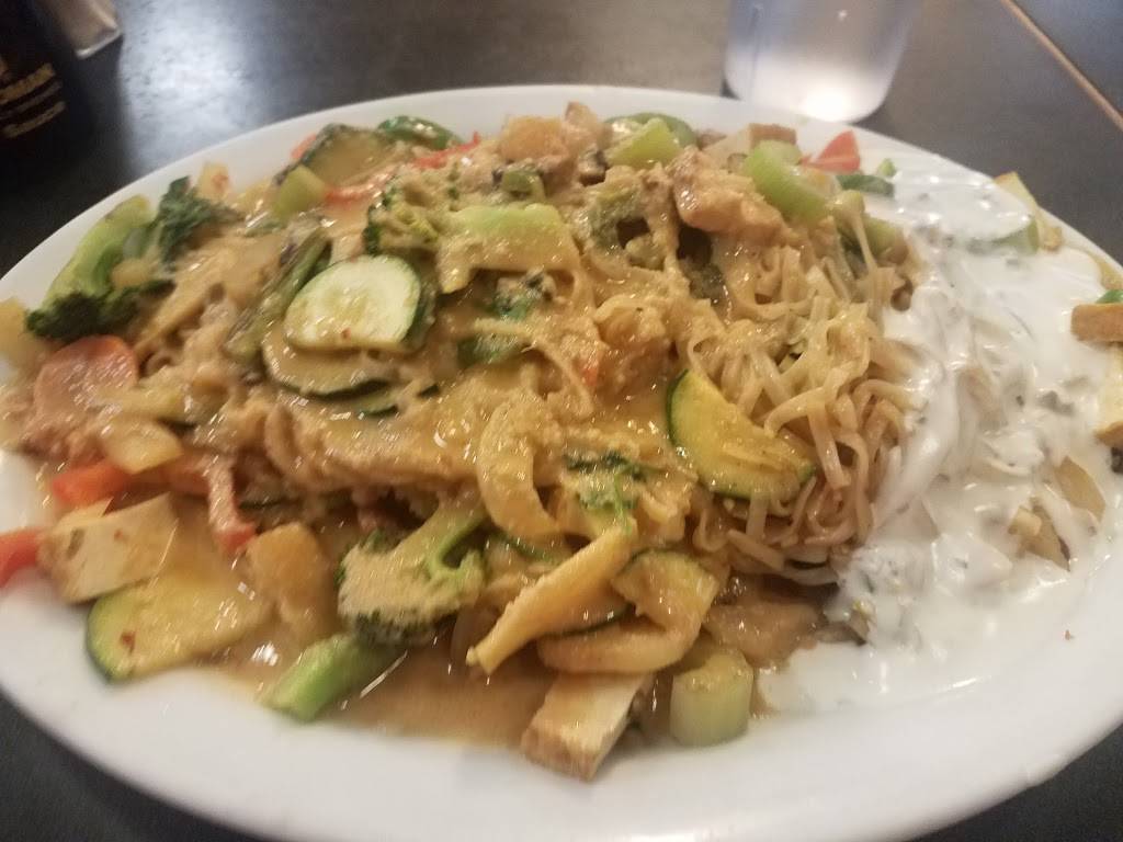 Khans Mongolian Grill | restaurant | 15858 1st Ave S #107, Burien, WA 98148, USA | 2069883893 OR +1 206-988-3893