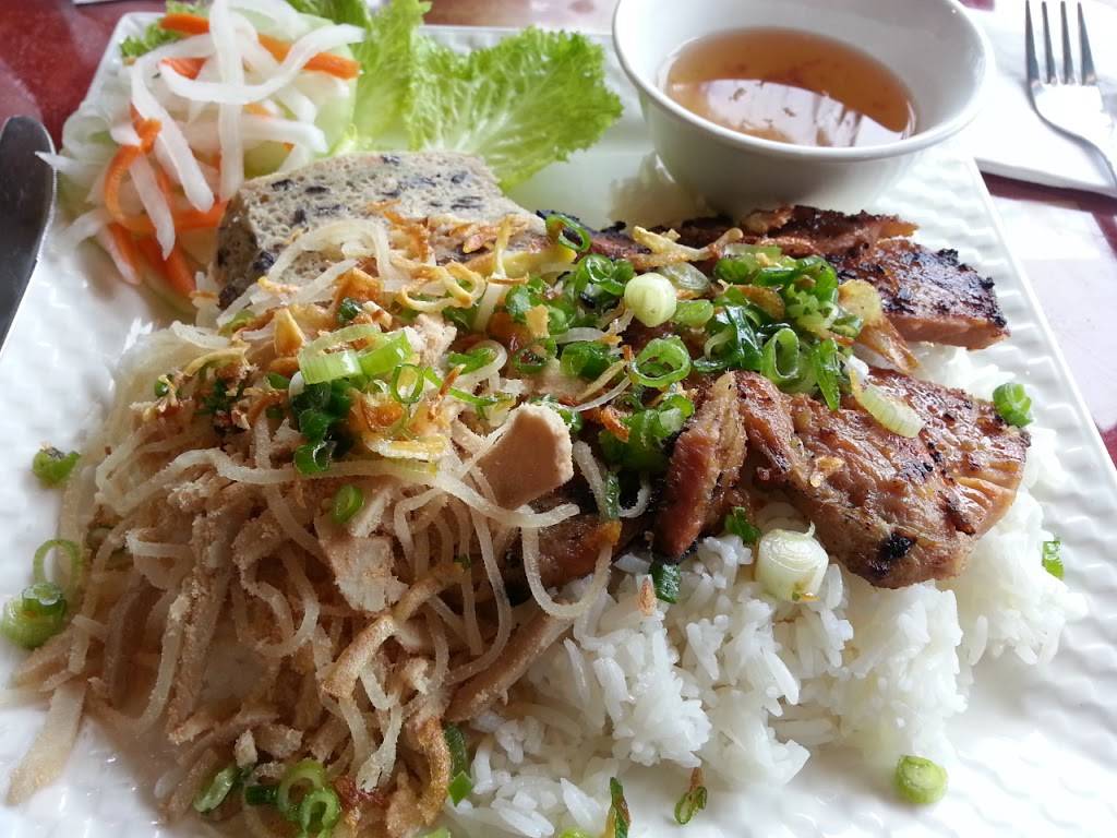 Pho Nom Nom | restaurant | 842 Rockville Pike, Rockville, MD 20852, USA | 3016100232 OR +1 301-610-0232