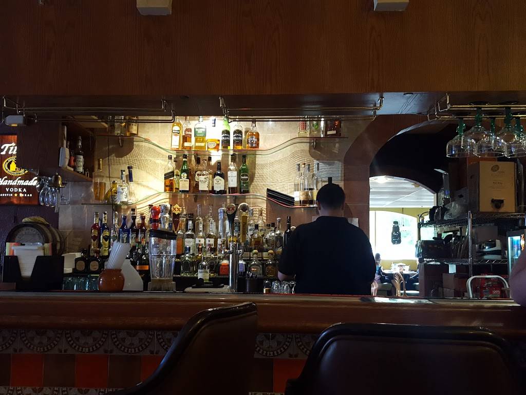 Los Arcos | restaurant | 2000 E Dowling Rd, Anchorage, AK 99507, USA | 9075620477 OR +1 907-562-0477