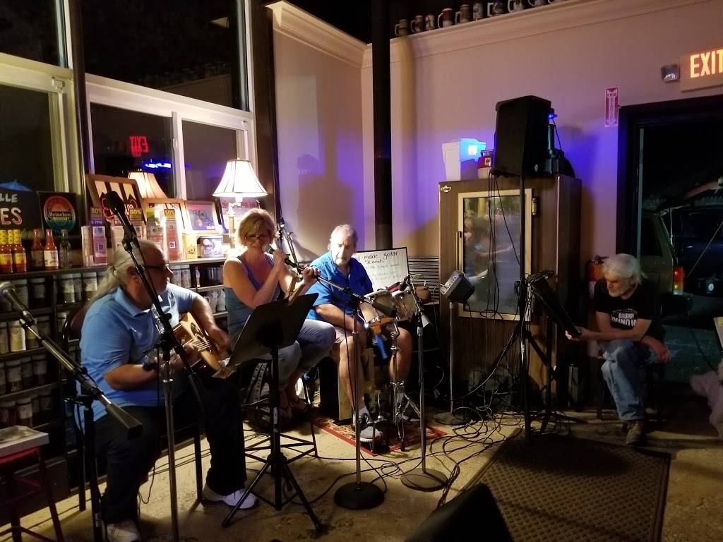 Edenville General Store | restaurant | 240 Pine Island Turnpike, Warwick, NY 10990, USA | 8459882255 OR +1 845-988-2255