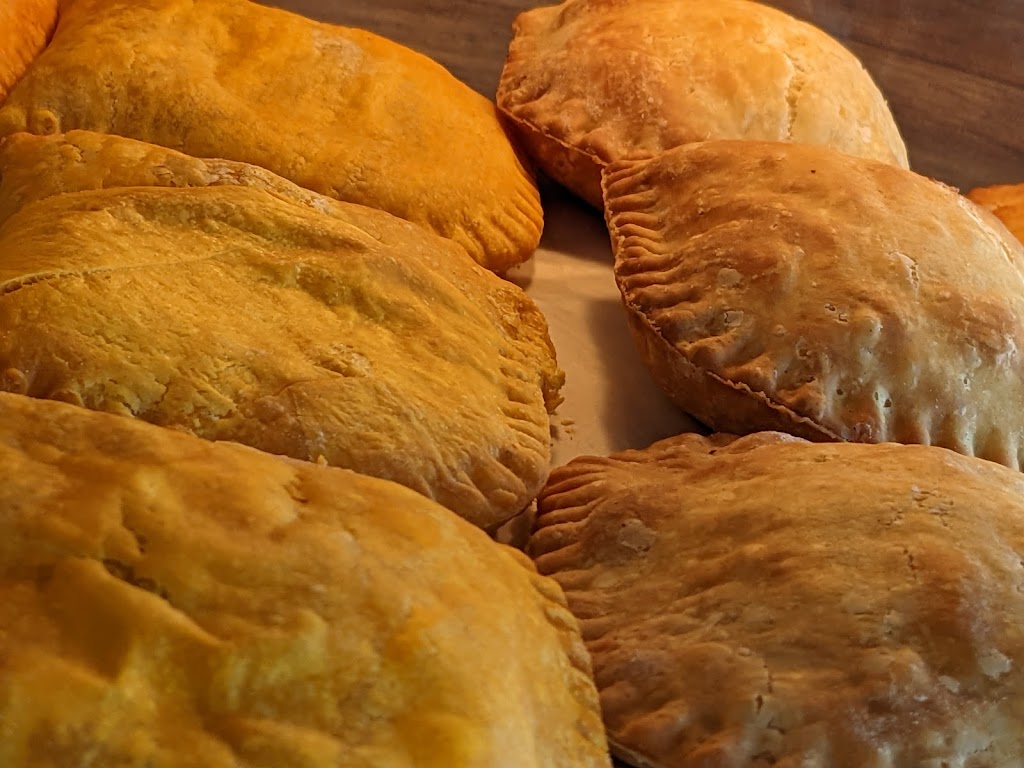 Jahmerican Bakery | restaurant | 2024 NE 10th St, Ocala, FL 34470, USA | 2039280530 OR +1 203-928-0530