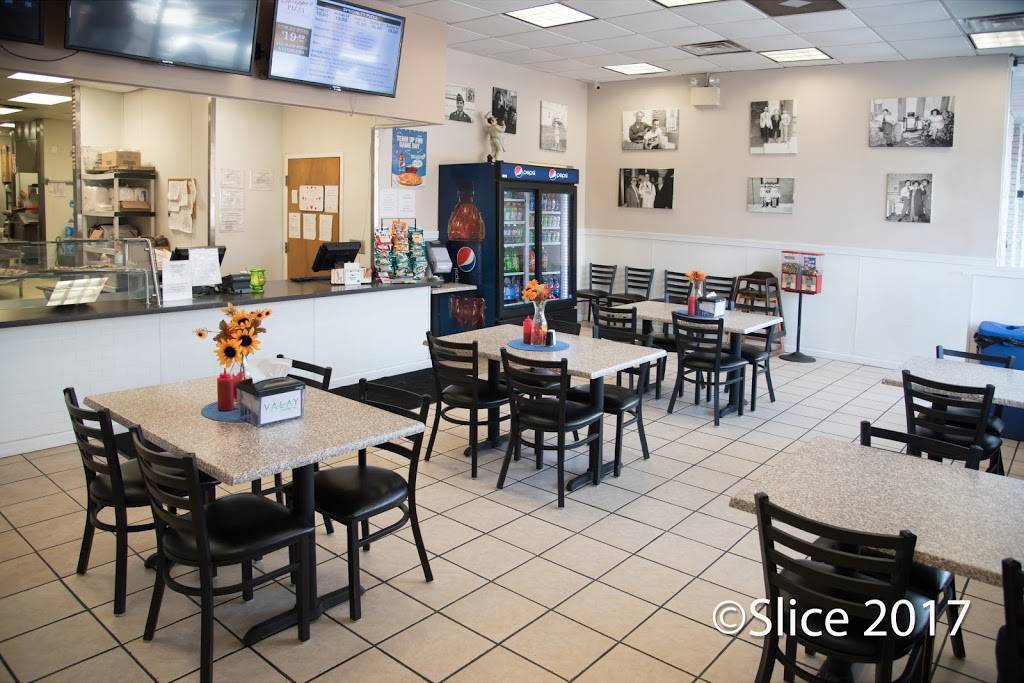 Sarappos Pizza | restaurant | 3328 Bristol Rd, Bensalem, PA 19020, USA | 2156393939 OR +1 215-639-3939