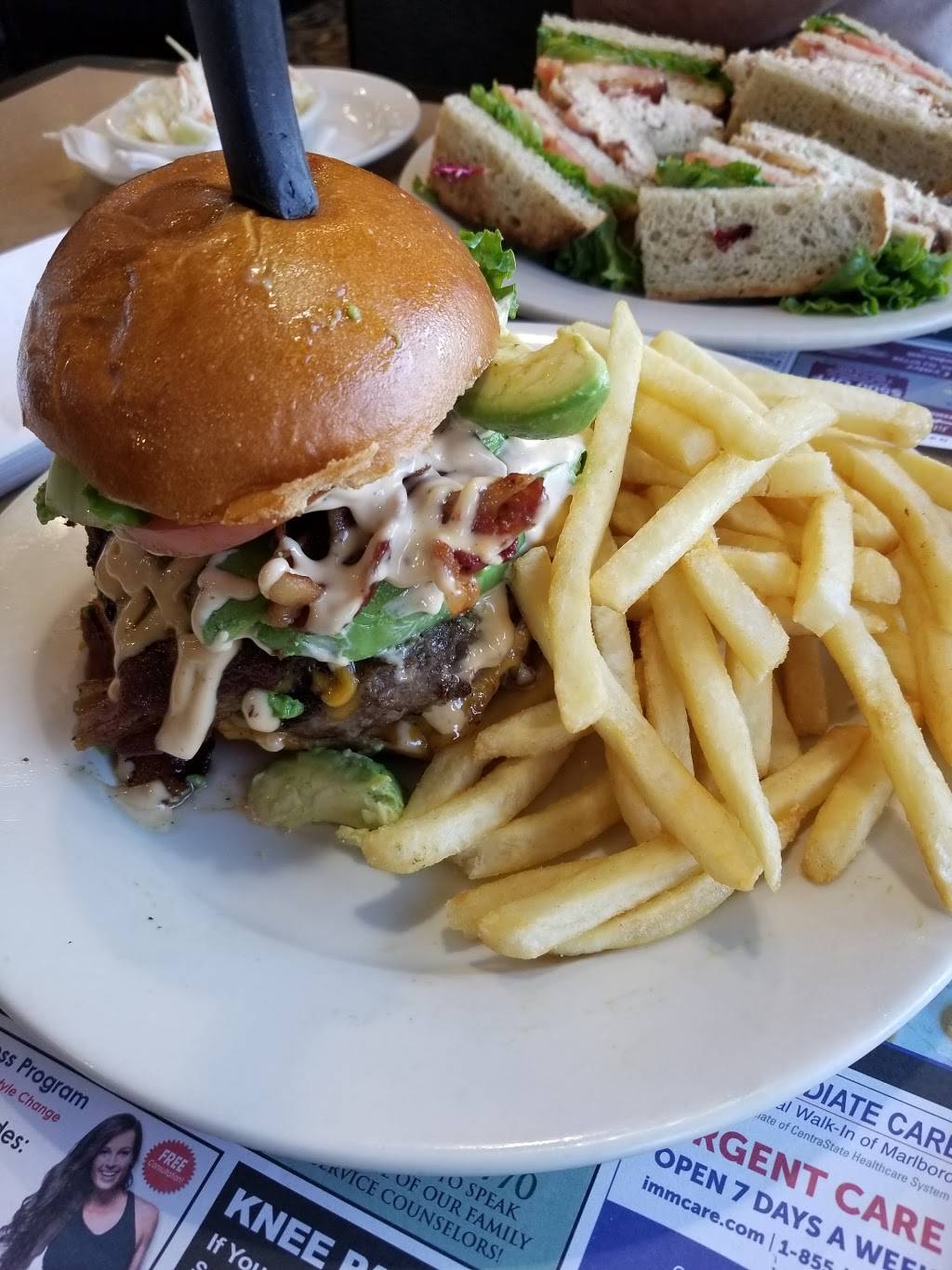 Marlboro Diner | restaurant | 141 U.S. 9, Englishtown, NJ 07726, USA | 7328517200 OR +1 732-851-7200