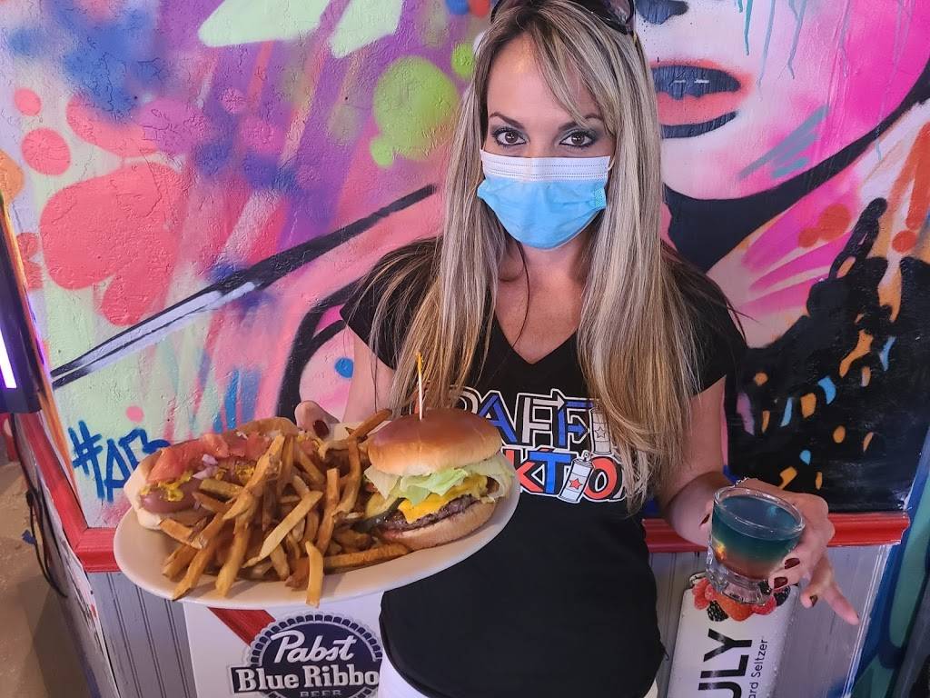 Graffiti Junktion Curry Ford | restaurant | 4544 Curry Ford Rd, Orlando, FL 32812, USA | 4072772883 OR +1 407-277-2883