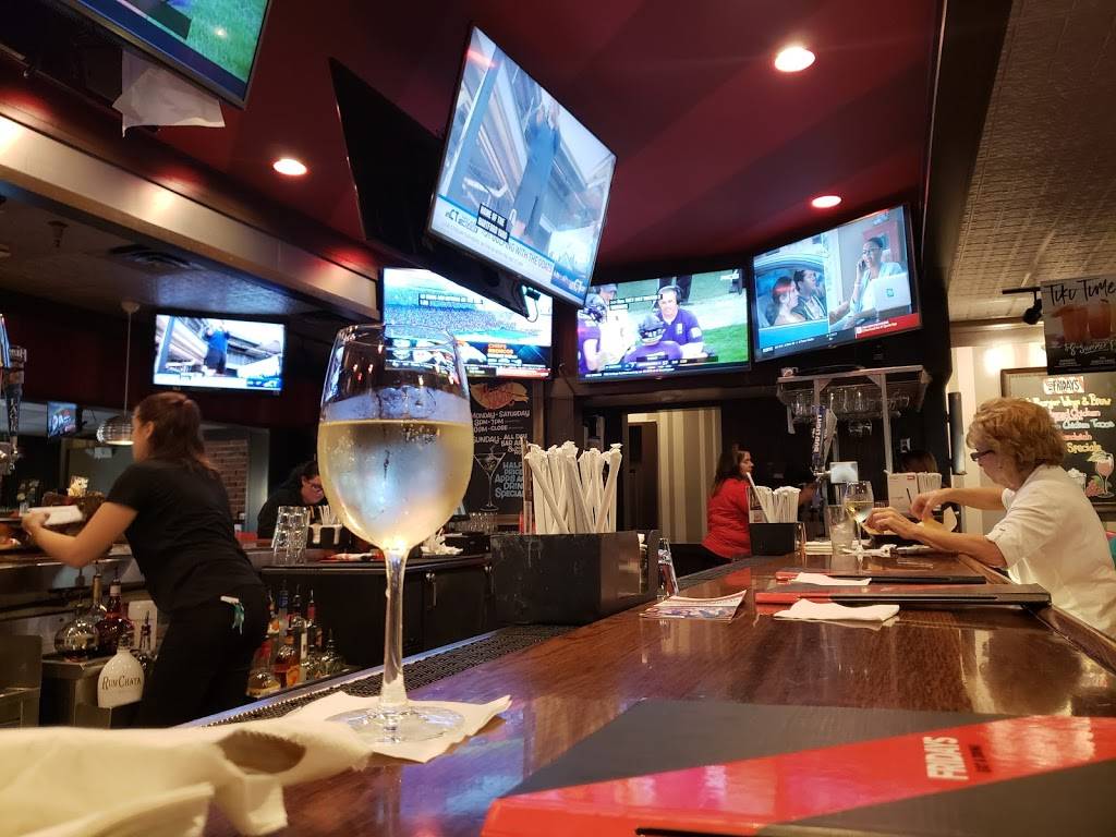 TGI Fridays | restaurant | 348 Boston Post Rd, Orange, CT 06477, USA | 2037990800 OR +1 203-799-0800