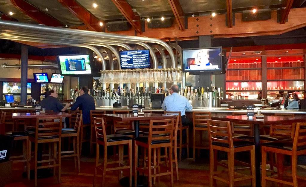 Yard House | restaurant | 849 Newport Center Dr, Newport Beach, CA 92660, USA | 9496409273 OR +1 949-640-9273