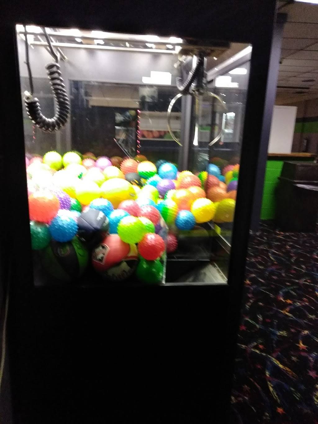 University Lanes | restaurant | 16653 E Michigan Ave, Albion, MI 49224, USA | 5173432005 OR +1 517-343-2005