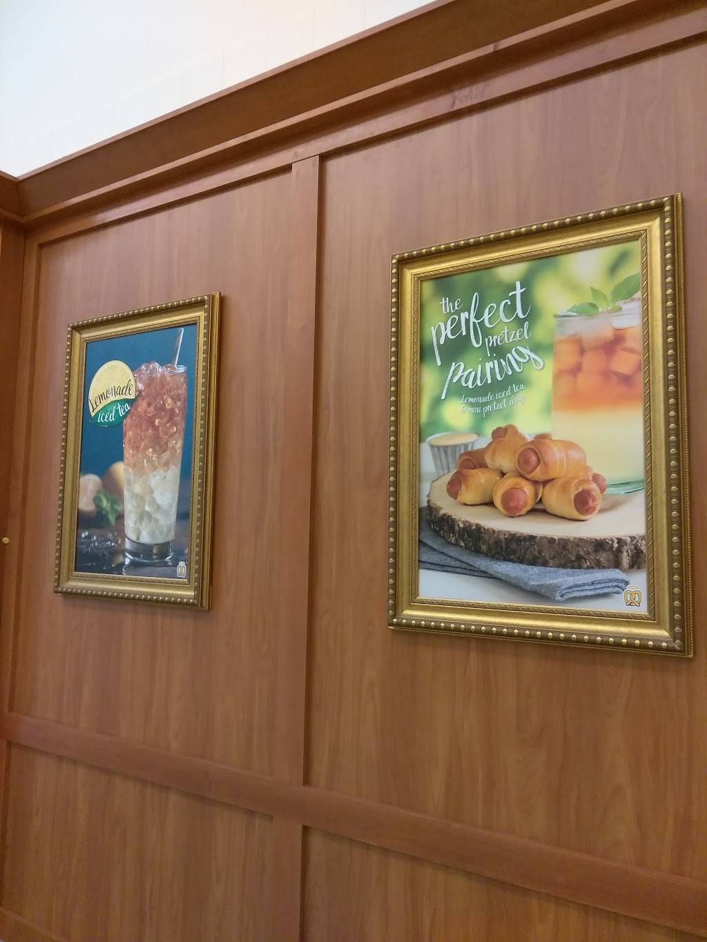 Auntie Annes | cafe | 137 Spotsylvania Mall Dr Unit 210, Fredericksburg, VA 22407, USA | 5407861115 OR +1 540-786-1115