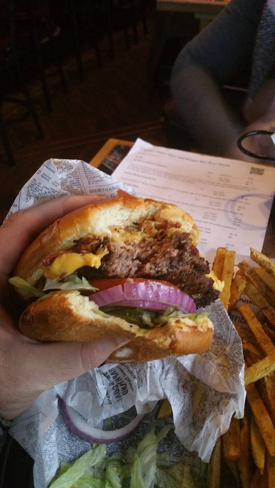 Captain Mikes | restaurant | 5118 6th Ave, Kenosha, WI 53140, USA | 2626582278 OR +1 262-658-2278