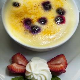 Chamberlains Bistro West Hollywood | restaurant | 1000 Westmount Dr, West Hollywood, CA 90069, USA | 3106577400 OR +1 310-657-7400