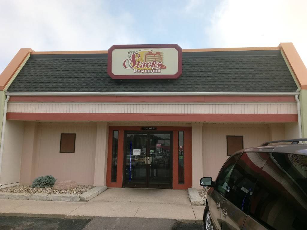 Stacks Restaurant | restaurant | 312 E 4th St, Greensburg, IN 47240, USA | 8122221300 OR +1 812-222-1300