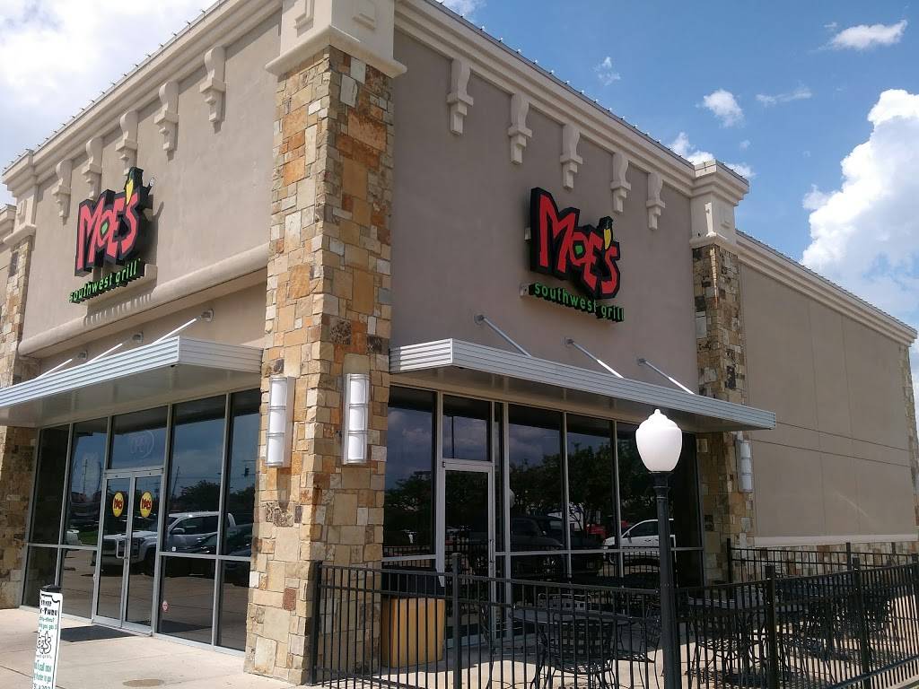 Moes Southwest Grill | restaurant | 7141 Youree Dr, Shreveport, LA 71105, USA | 3187974202 OR +1 318-797-4202