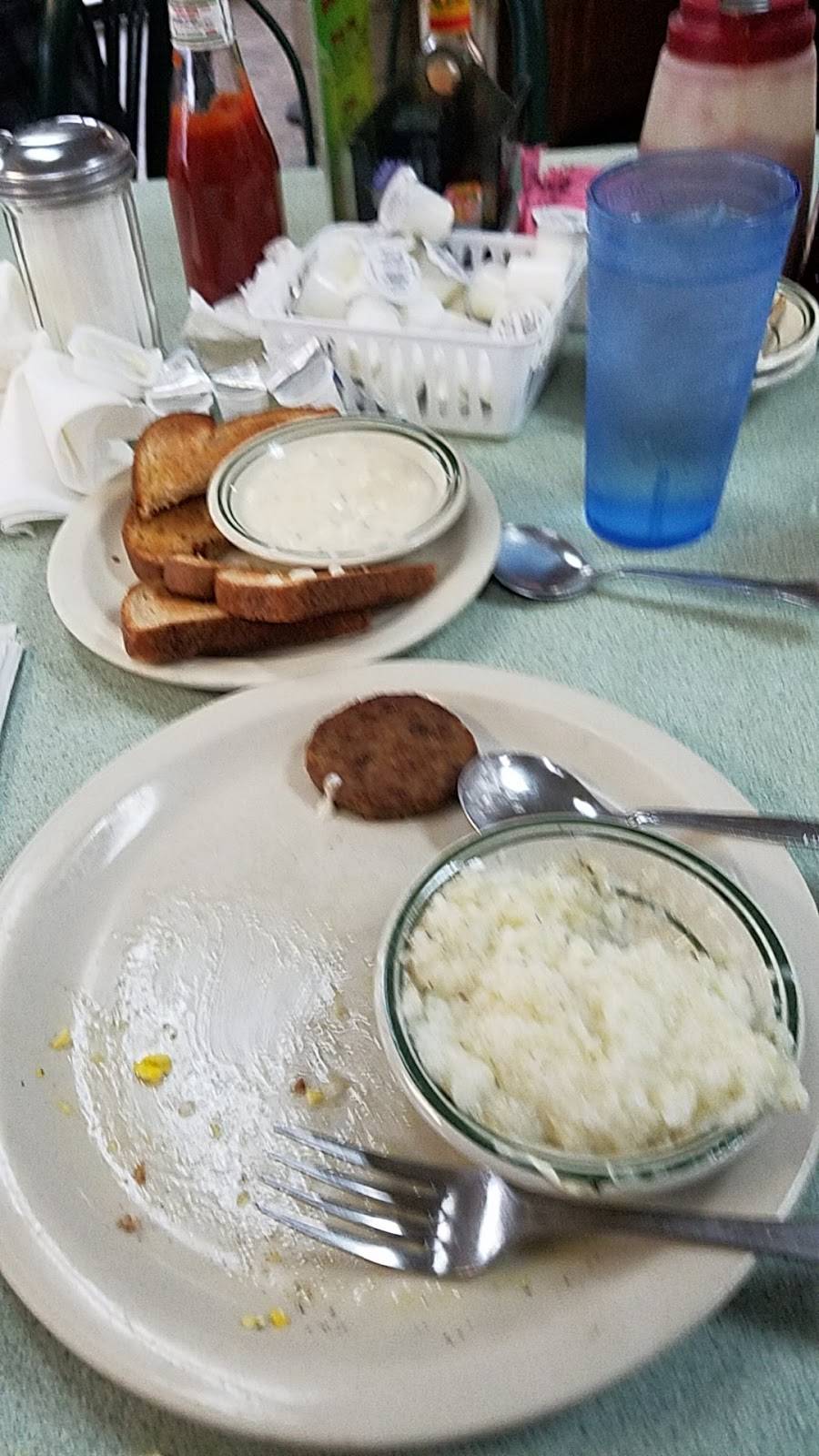 Cancuns Amerimex Restaurant | restaurant | 1585 US-77, Waxahachie, TX 75165, USA | 9723510053 OR +1 972-351-0053