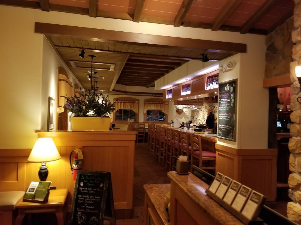 Olive Garden Italian Restaurant | meal takeaway | 5223 IL-251, Peru, IL 61354, USA | 8152200903 OR +1 815-220-0903