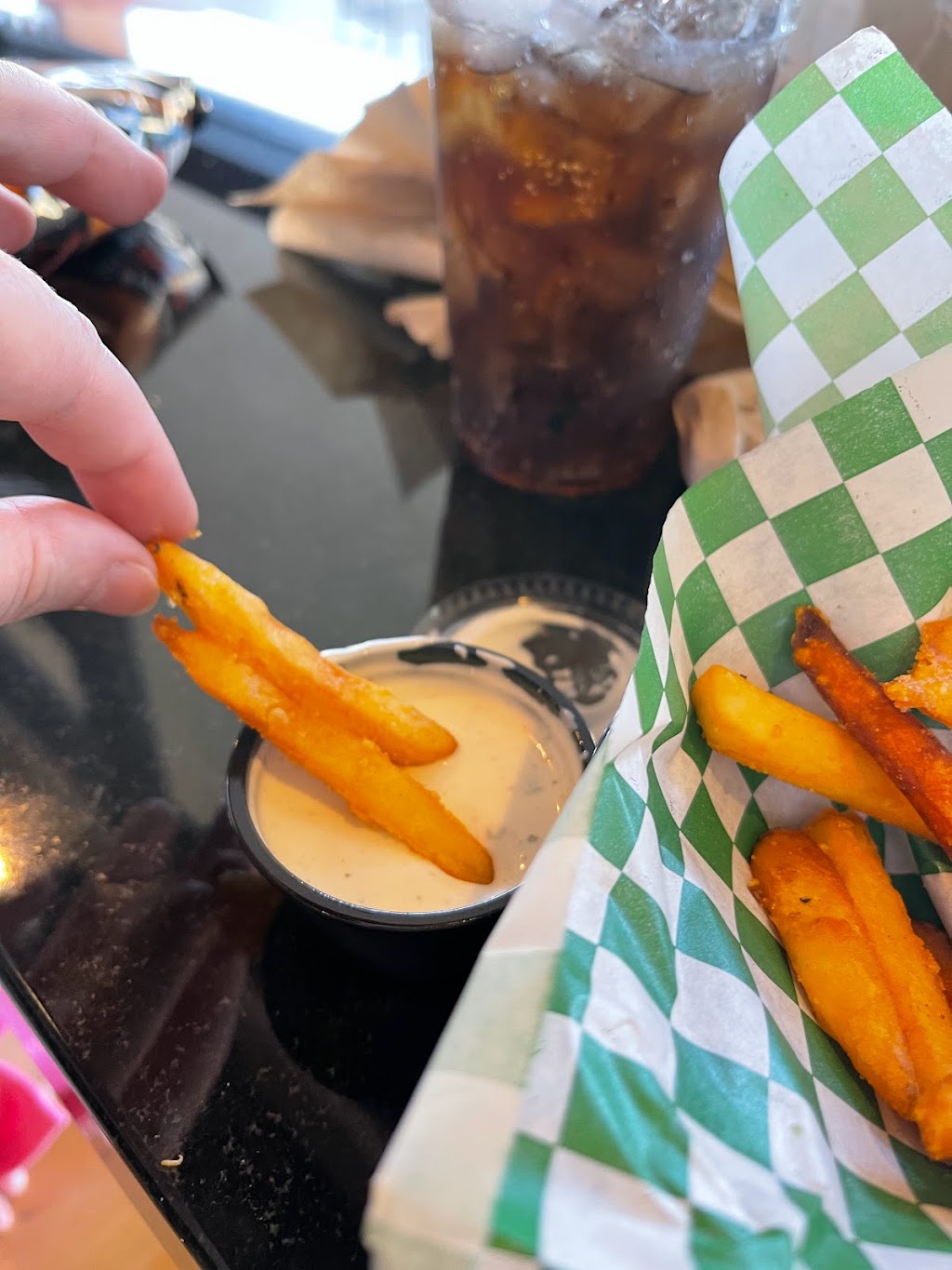 Yosemite Deli | restaurant | 6701 N Milburn Ave suite 120, Fresno, CA 93722, USA | 5592934146 OR +1 559-293-4146