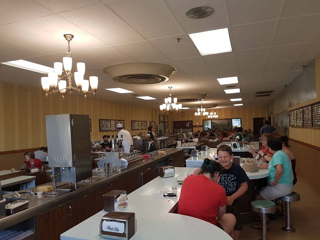 Shady Glen | restaurant | 360 Middle Turnpike W, Manchester, CT 06040, USA | 8606430511 OR +1 860-643-0511