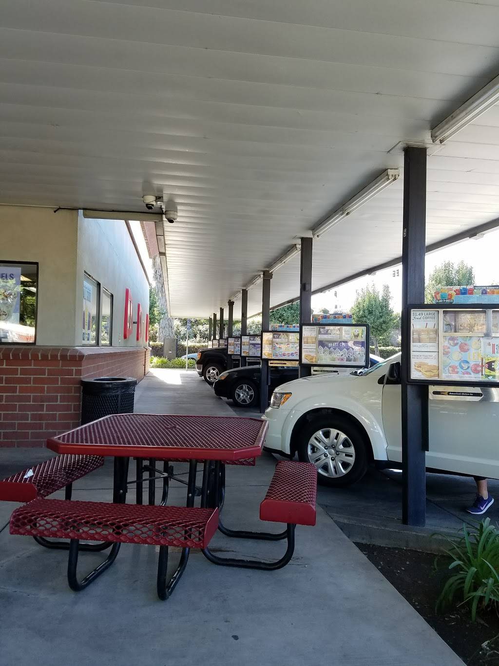 Sonic Drive-In | restaurant | 2056 W. Orangeburg Avenue, Modesto, CA 95350, USA | 2095258227 OR +1 209-525-8227