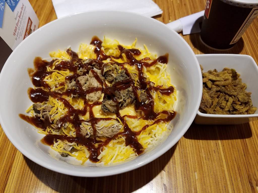 Noodles and Company | restaurant | 544 E Ogden Ave, Milwaukee, WI 53202, USA | 4142739705 OR +1 414-273-9705