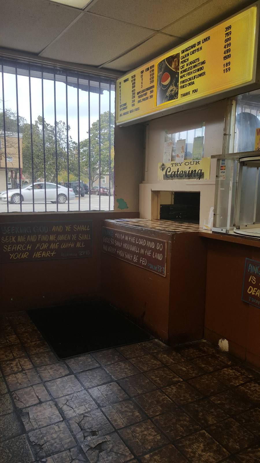 Eat and Run | restaurant | 1733 W 87th St, Chicago, IL 60620, USA | 7734291812 OR +1 773-429-1812