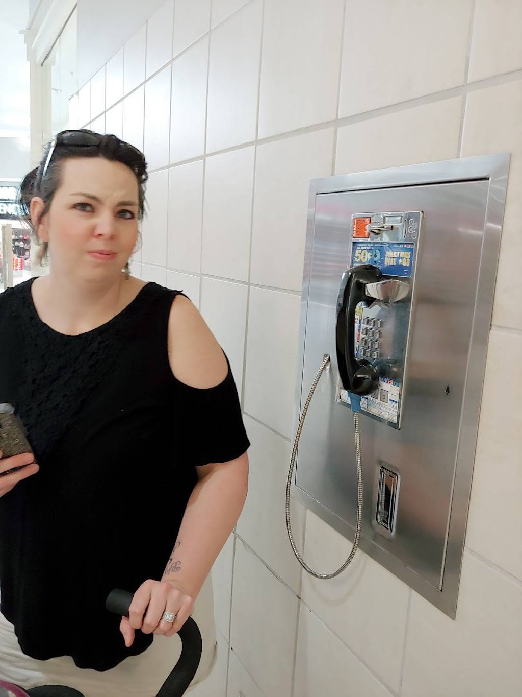 Famous Wok | restaurant | 1627 Opelika Rd # Fc1, Auburn, AL 36830, USA | 3348213600 OR +1 334-821-3600