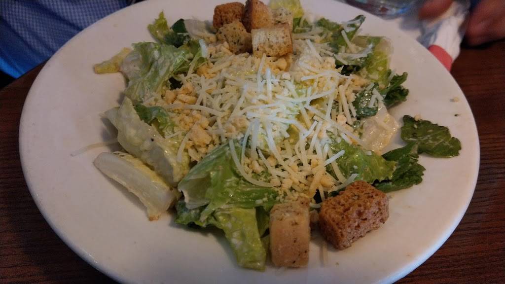 TGI Fridays | restaurant | 591 W Big Beaver Rd, Troy, MI 48084, USA | 2485249489 OR +1 248-524-9489