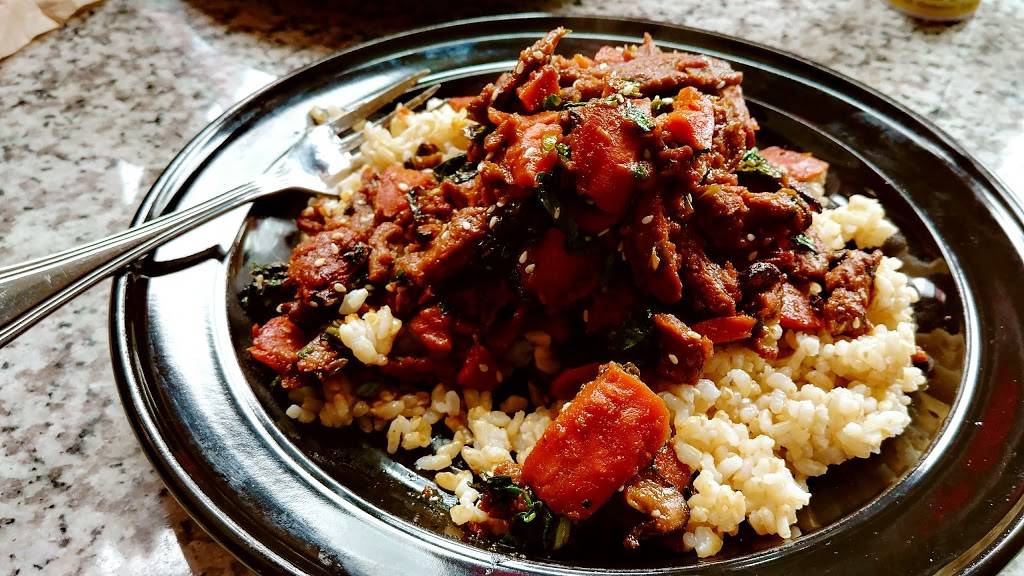 Fruition Vegan Kitchen | restaurant | 472 High St, Medford, MA 02155, USA | 7813910903 OR +1 781-391-0903