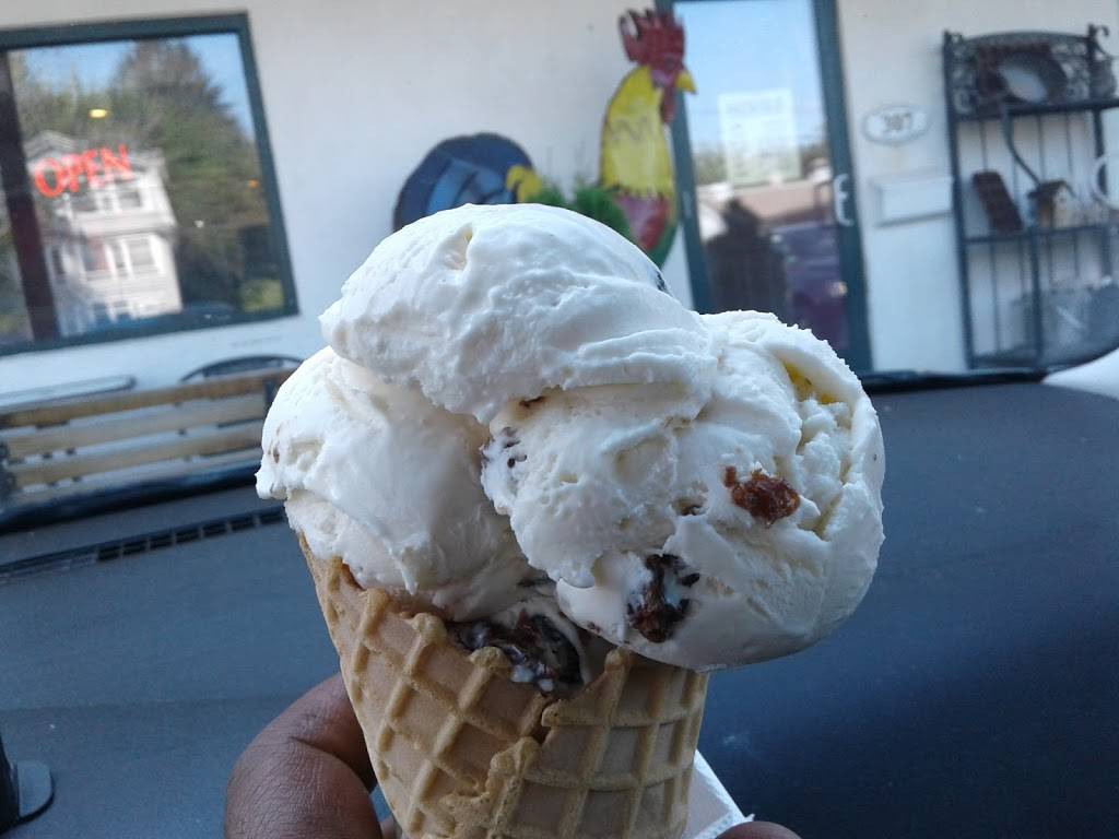 Lilly Caterers | restaurant | 305 Windsor Ave, Windsor, CT 06095, USA | 8602418132 OR +1 860-241-8132