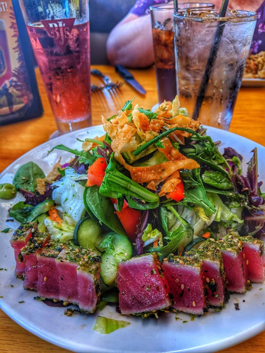 BJs Restaurant & Brewhouse | restaurant | 5500 Grossmont Blvd, La Mesa, CA 91942, USA | 6195897222 OR +1 619-589-7222