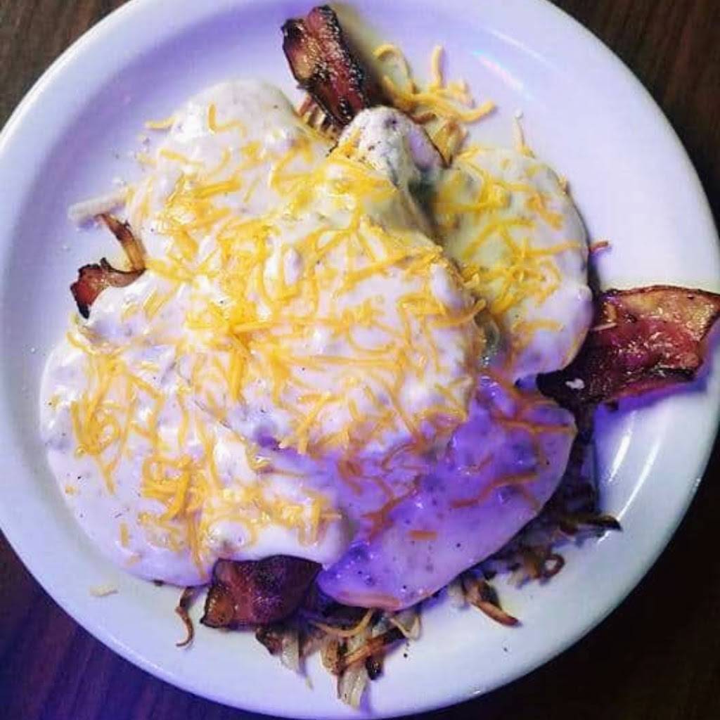 Ambros Roadhouse | cafe | 917 Guthrie St, De Soto, IA 50069, USA | 5154682236 OR +1 515-468-2236