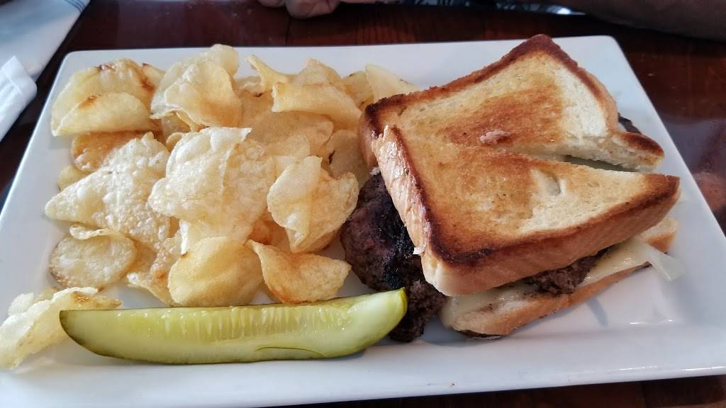 Salty Dog Bluffton Restaurant and Pizza | restaurant | 1414 Fording Island Rd B160, Bluffton, SC 29910, USA | 8438373344 OR +1 843-837-3344